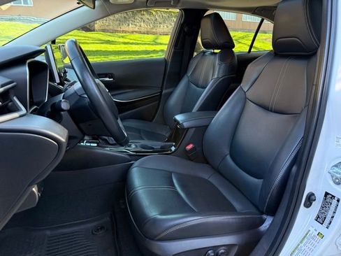 Used 2022 Toyota Corolla XLE image 10
