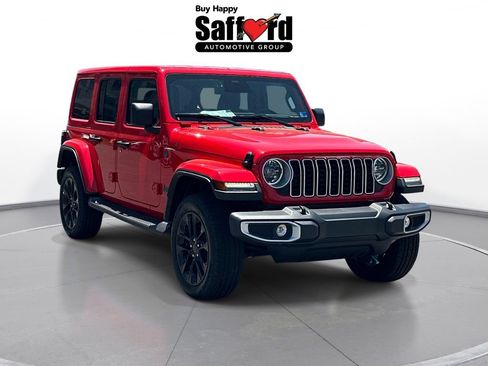 Used 2025 Jeep Wrangler Unlimited Sahara AWD/4WD image 9