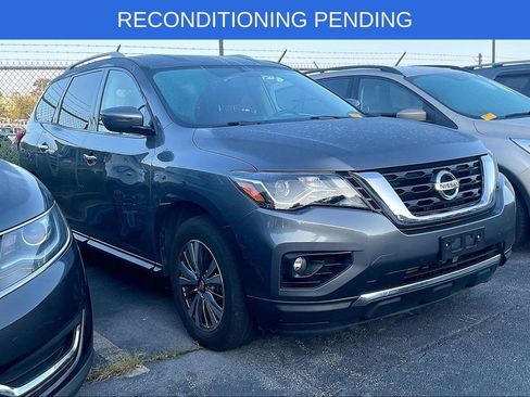 Used 2019 Nissan Pathfinder SV AWD/4WD image 1