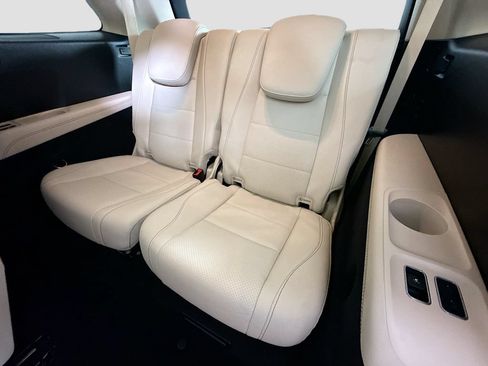 Certified 2023 Mercedes-Benz GLS 450 4MATIC image 23