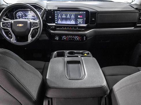 Used 2024 Chevrolet Silverado 1500 LT AWD/4WD image 23
