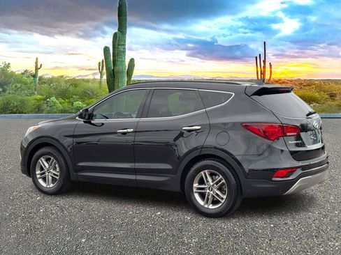 Used 2018 Hyundai Santa Fe Sport image 4