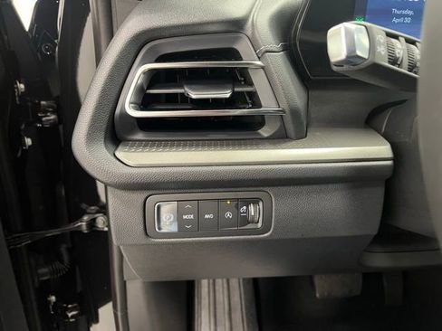 New 2026 Chevrolet Traverse LT AWD/4WD image 12