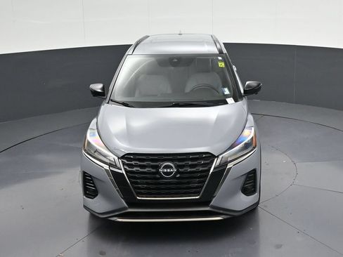 Used 2022 Nissan Kicks SR w/ Premium Package FWD image 24