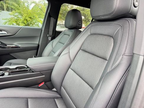 New 2026 Chevrolet Equinox LT w/ Convenience Package II FWD image 27