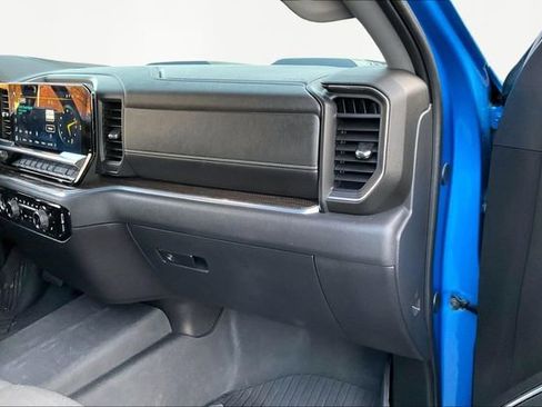 Used 2024 Chevrolet Silverado 1500 LT Trail Boss w/ Protection Package image 18