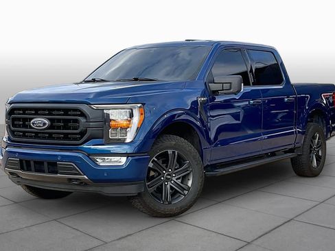 Used 2022 Ford F150 XLT w/ Equipment Group 302A High AWD/4WD image 3