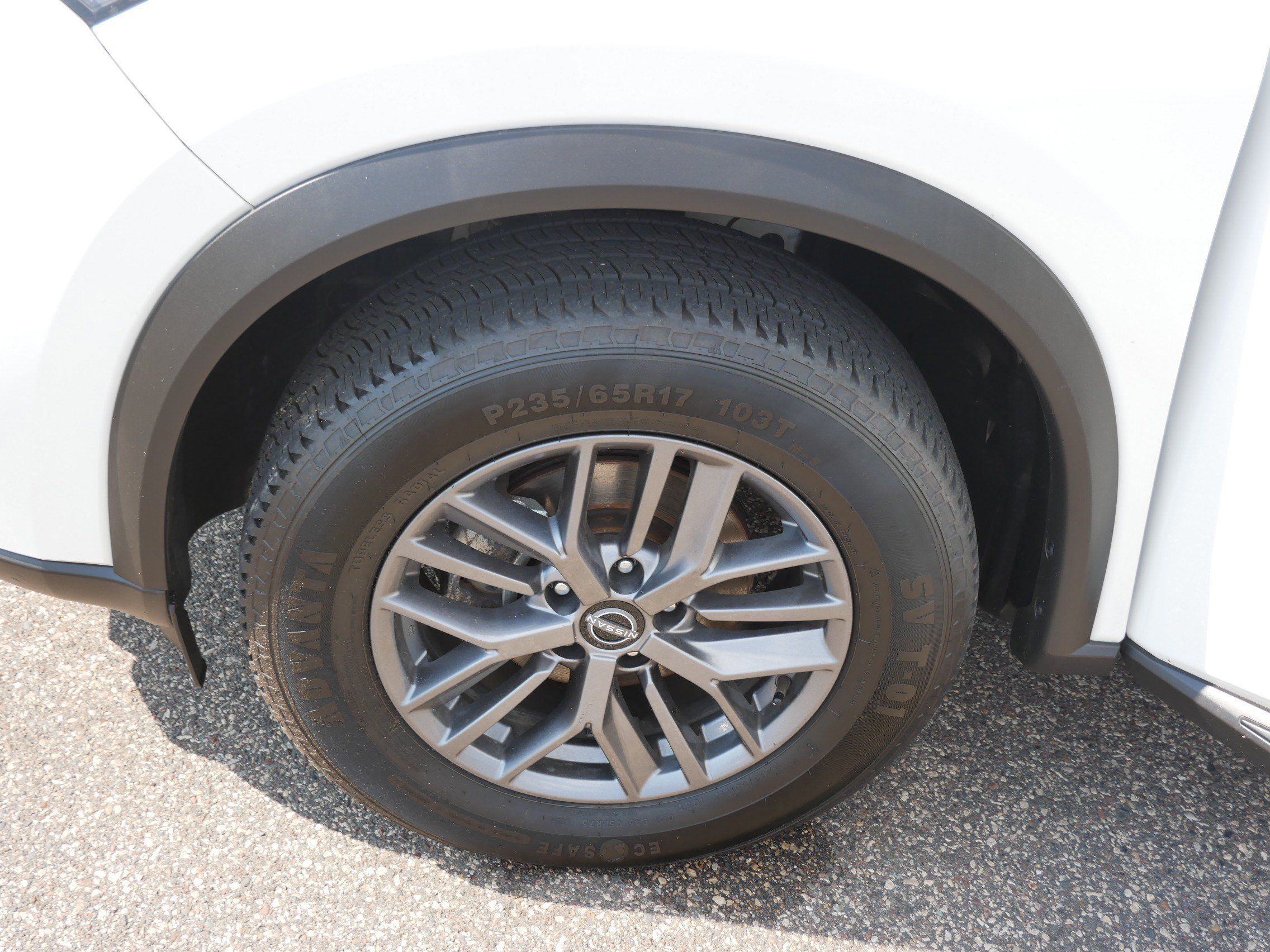 Used 2024 Nissan Rogue S AWD/4WD image 15
