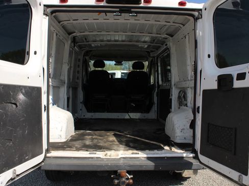 Used 2018 RAM ProMaster 1500 w/ Mopar Trailer Tow Group FWD image 12