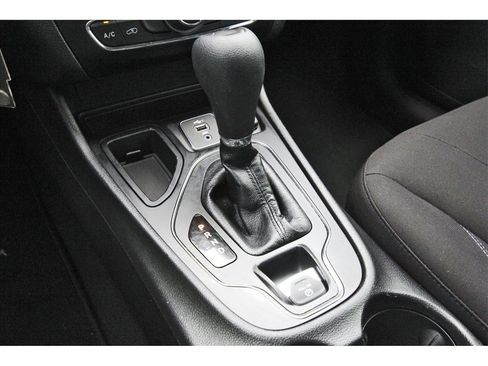 Used 2020 Jeep Cherokee Latitude image 27