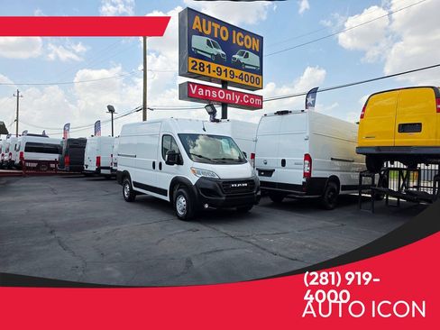 Used 2025 RAM ProMaster 2500 w/ Convenience Group FWD image 1