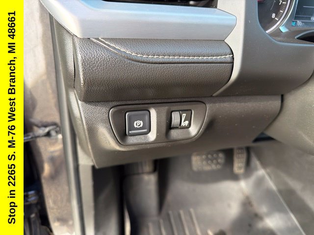 Used 2017 GMC Acadia SLT AWD/4WD image 19