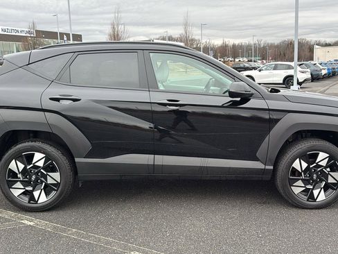 Used 2025 Hyundai Kona SEL image 4