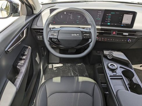 New 2025 Kia EV6 Light RWD image 19