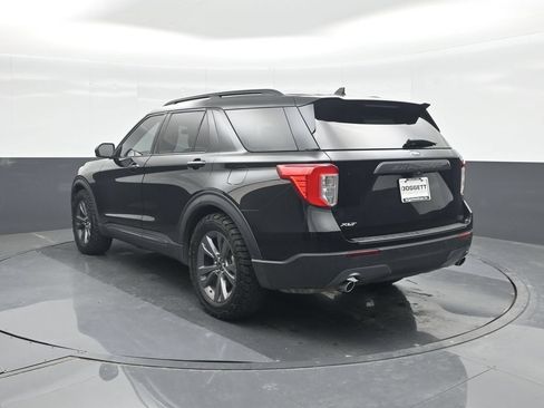 Used 2023 Ford Explorer XLT w/ Equipment Group 202A RWD image 22