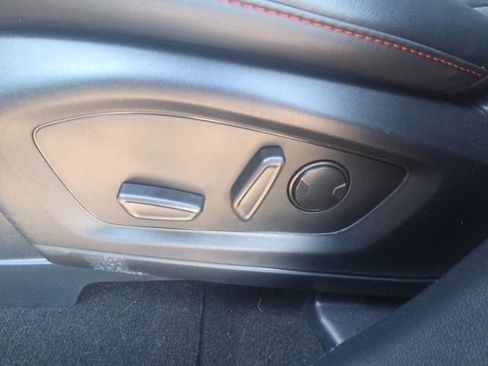 Used 2025 Ford Explorer ST-Line image 29