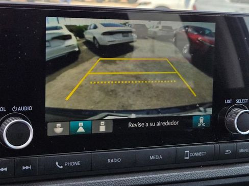 Used 2025 Honda CR-V EX image 10