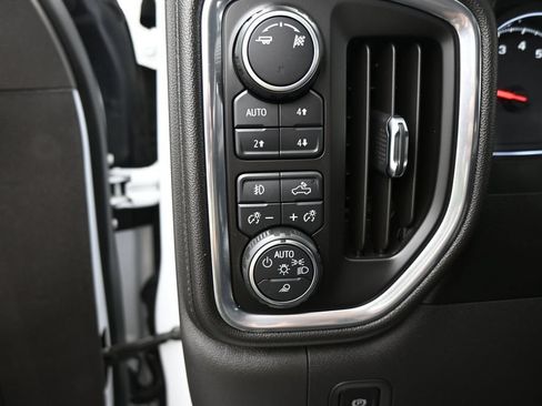 Used 2019 Chevrolet Silverado 1500 LT Trail Boss AWD/4WD image 12