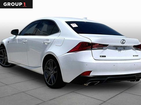 Used 2020 Lexus IS 300 F Sport w/ F Sport Package RWD image 11