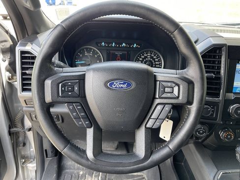 Used 2018 Ford F150 XLT w/ Equipment Group 302A Luxury AWD/4WD image 15