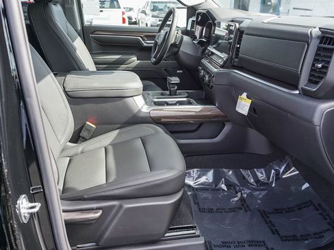 New 2026 Chevrolet Silverado 1500 RST w/ Convenience Package II AWD/4WD image 12