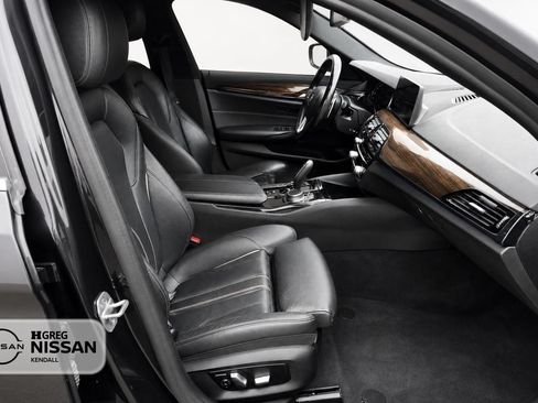 Used 2018 BMW 530e w/ Premium Package 2 RWD image 11