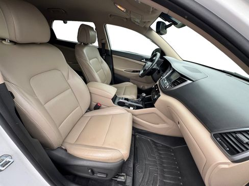 Used 2018 Hyundai Tucson SEL Plus w/ Cargo Package AWD/4WD image 7