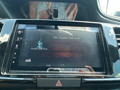 Used 2017 Honda Accord LX image 27