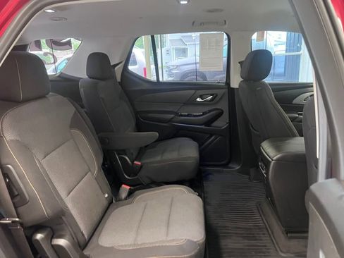 Used 2020 Chevrolet Traverse LT w/ Driver Confidence II Package image 40