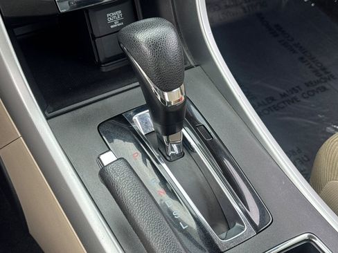 Used 2014 Honda Accord LX image 17