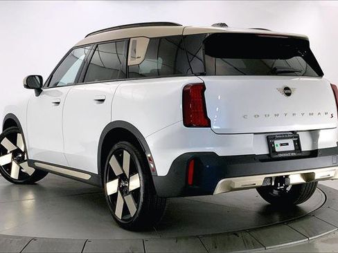 Used 2025 MINI Cooper Countryman S w/ Comfort Package Max image 2
