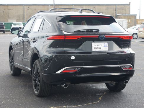 Used 2023 Toyota Venza Nightshade AWD/4WD image 15
