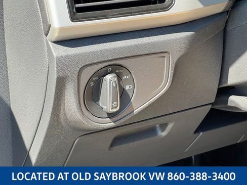 Certified 2023 Volkswagen Atlas Cross Sport SE w/ Panoramic Sunroof Package AWD/4WD image 38