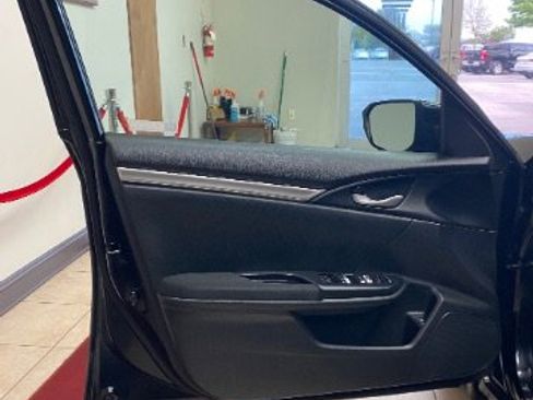 Used 2019 Honda Civic LX image 14