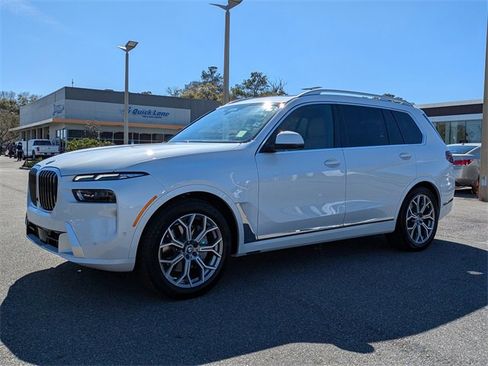 Used 2023 BMW X7 xDrive40i w/ Premium Package image 8