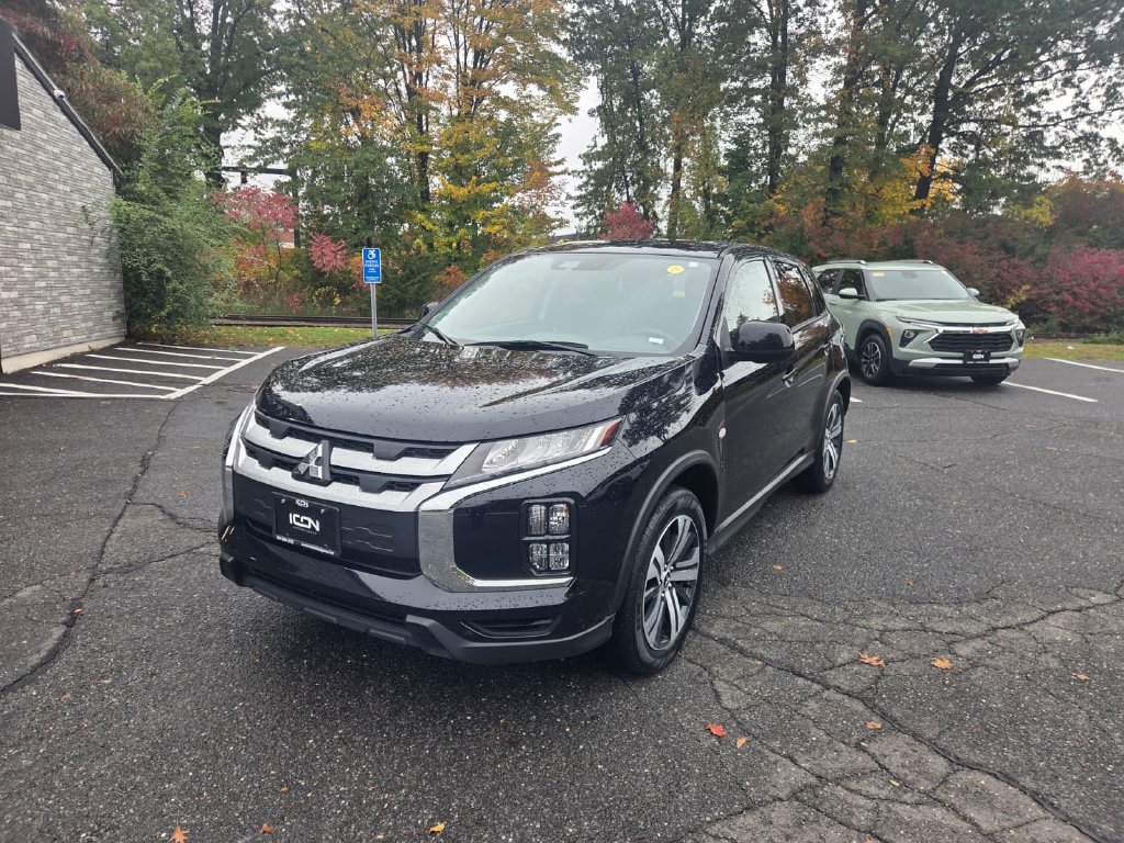 Used 2025 Mitsubishi Outlander Sport ES AWD/4WD image 1