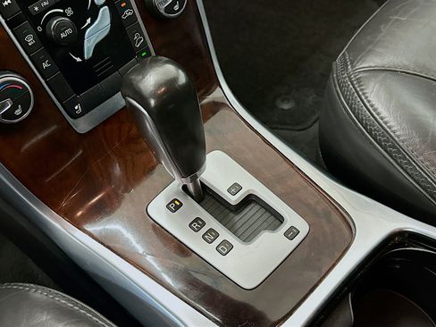 Used 2012 Volvo XC70 T6 image 23