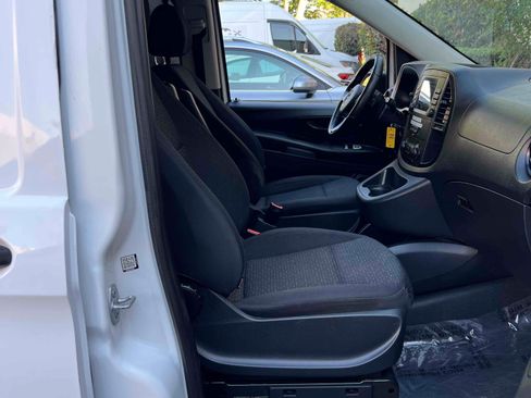 Used 2022 Mercedes-Benz Metris image 33