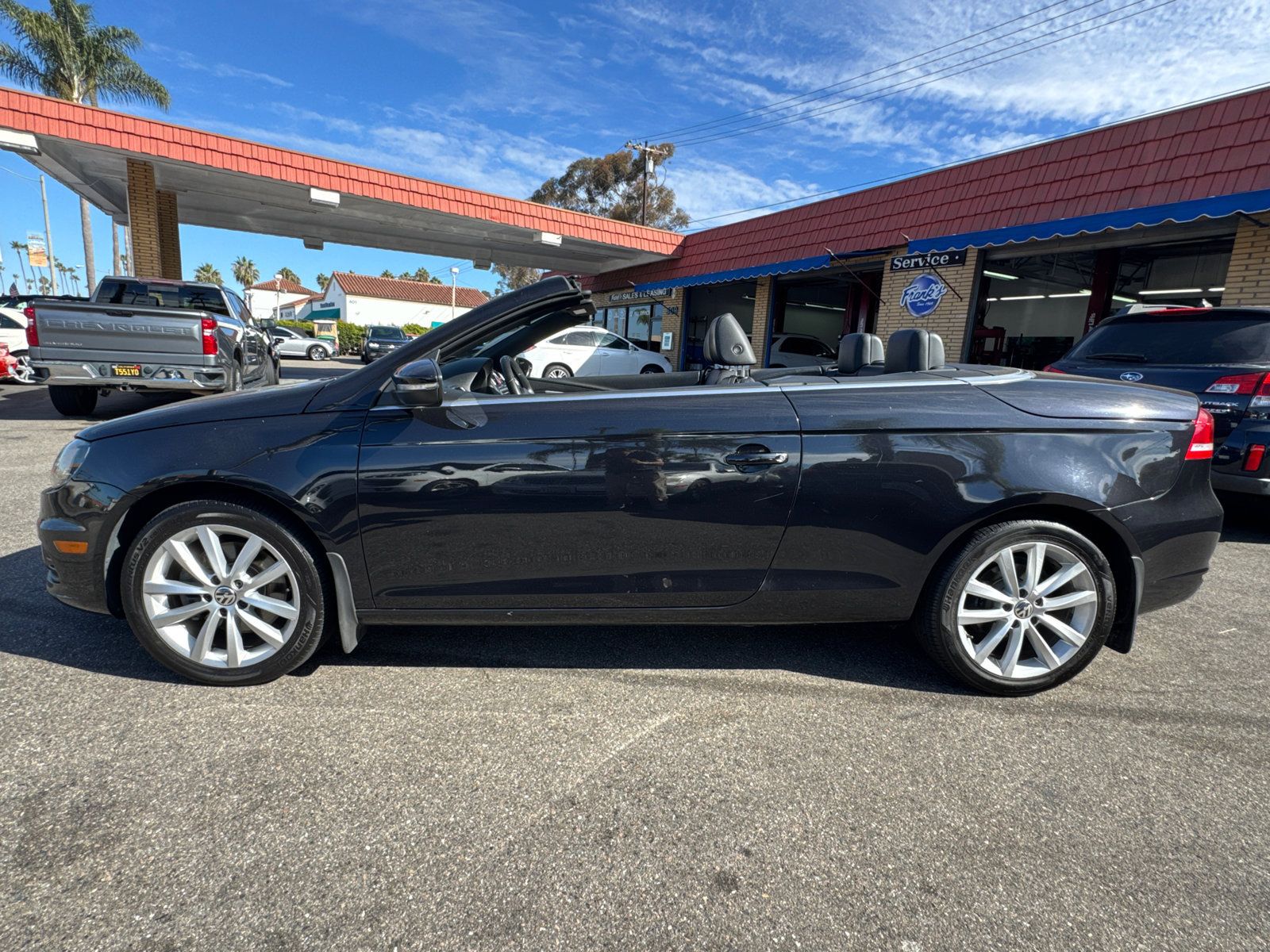 Used 2014 Volkswagen Eos Komfort FWD image 5