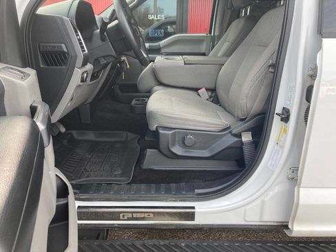 Used 2015 Ford F150 XLT w/ Trailer Tow Package image 11