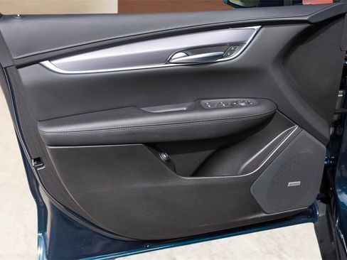 Used 2025 Cadillac XT5 Luxury image 24