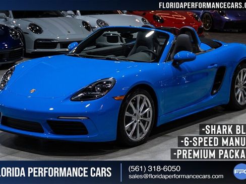 Used 2022 Porsche 718 Boxster RWD image 1