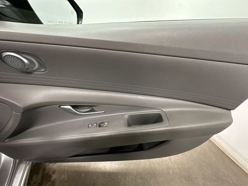 Used 2021 Hyundai Elantra SEL image 22