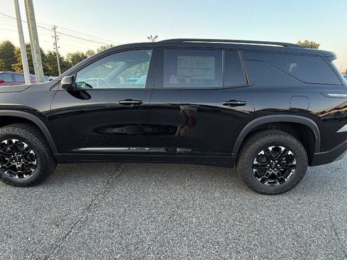 New 2027 Chevrolet Traverse Z71 w/ Enhanced Driving Package AWD/4WD image 12