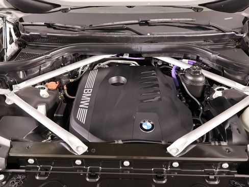 Used 2024 BMW X7 xDrive40i image 22