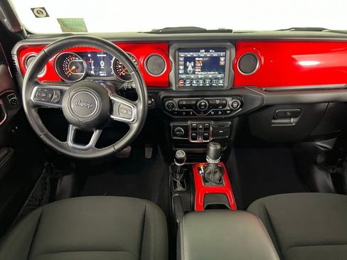 Used 2020 Jeep Wrangler Unlimited Sahara image 12