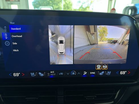 New 2026 Chevrolet Equinox EV RS image 19