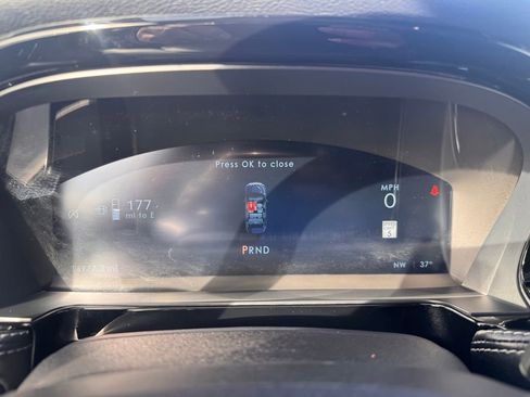 Certified 2024 Lincoln Corsair AWD image 14