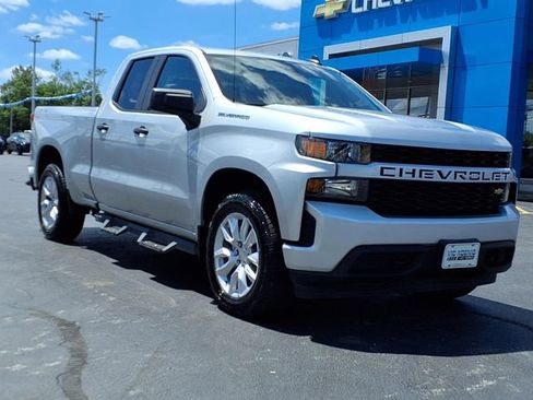 Used 2021 Chevrolet Silverado 1500 Custom AWD/4WD image 2