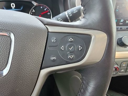 Used 2017 GMC Acadia Denali w/ Technology Package image 11